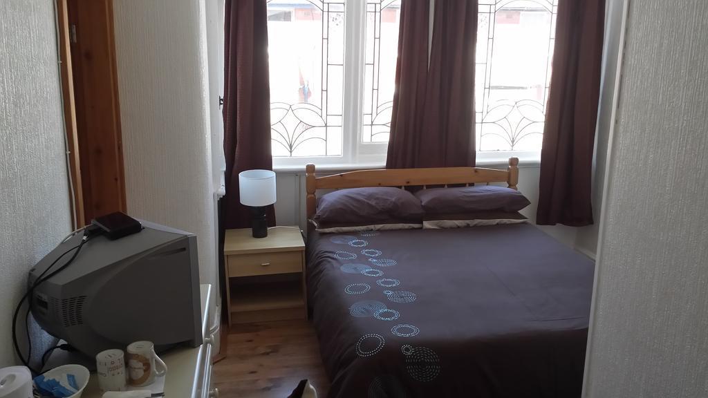 Airedale Hotel Blackpool Room photo