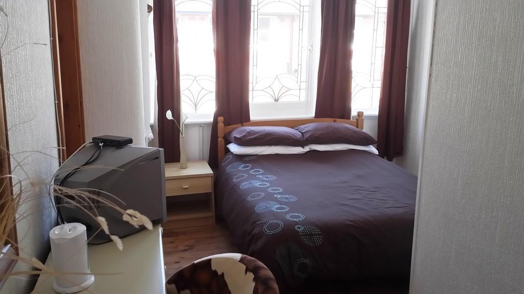 Airedale Hotel Blackpool Room photo