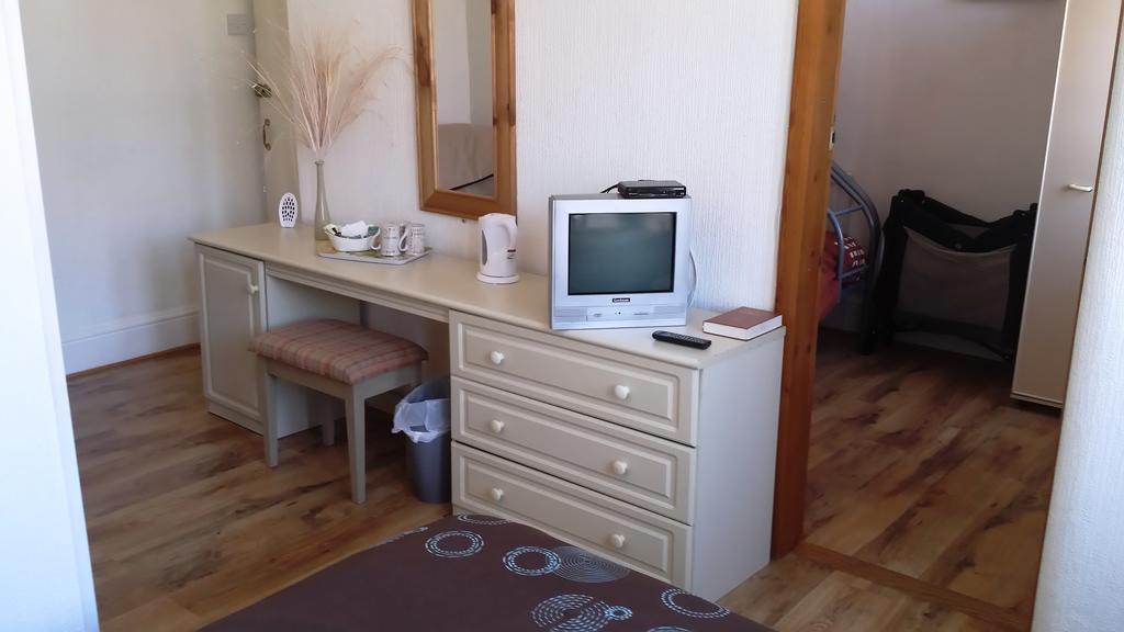 Airedale Hotel Blackpool Room photo
